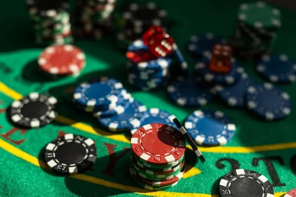 Three Card Poker hand rankings displayed on screen